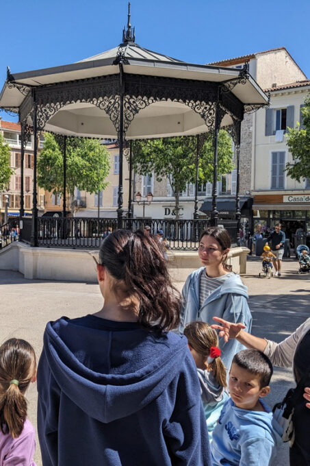Antibes: 2 Hour Walking Tour in the Old Town - Taking in Local Culture