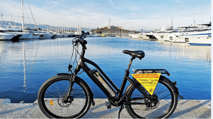 Antibes: Electric Bike Tour - Glide Along Coastline