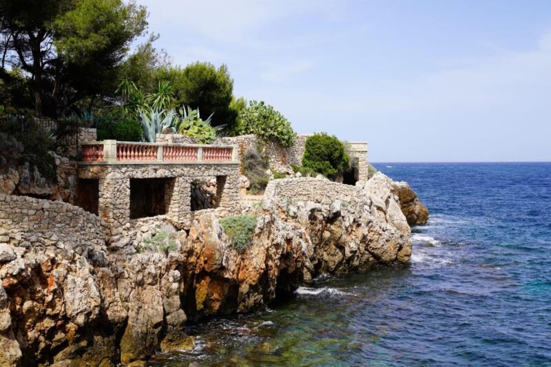 Antibes: Express Walk With a Local in 60 Minutes - Key Landmarks From Place Nationale to Port Vauban