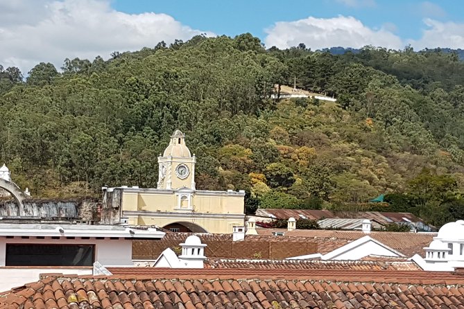 Antigua Sightseeing: Private Walking Tour Culture and History - The Allure of the Santa Catalina Arch