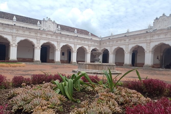 Antigua: Walking and Discovering History - Architectural Marvels