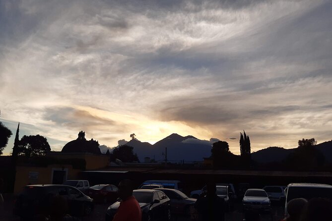 Antigua Walking Tour - Navigating the Cobblestone Streets