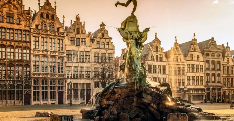 Antwerp: First Discovery Walk and Reading Walking Tour - Exploring Antwerps Key Sites