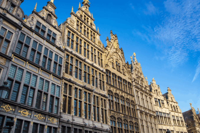 Antwerp: Highlights App Guided Tour With Puzzles - Attractions Included