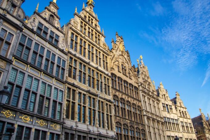 Antwerp: Highlights Self-Guided Scavenger Hunt and City Tour - Exploring Antwerpen-Centraal