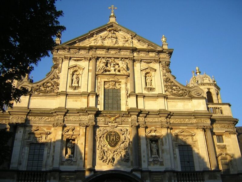 Antwerp: Walking Tour From Steen to Central Station - Architectural and Cultural Insights