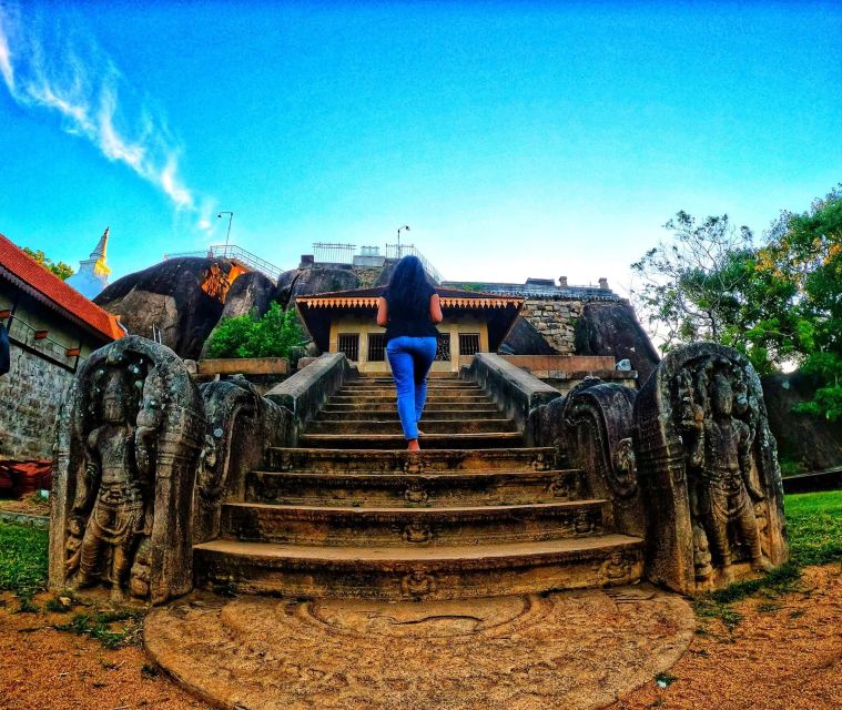 Anuradhapura Ancient City Guided Day Tour From Kandy - Inclusions