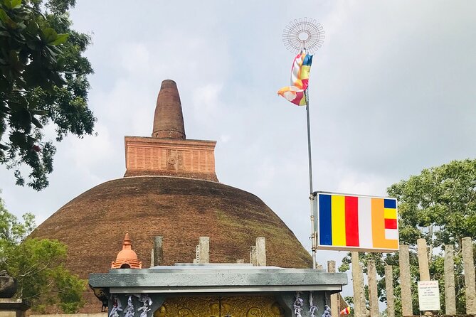 Anuradhapura Ancient City Tour With Travandgo Tours - Discovering Vessagiriya Ruins