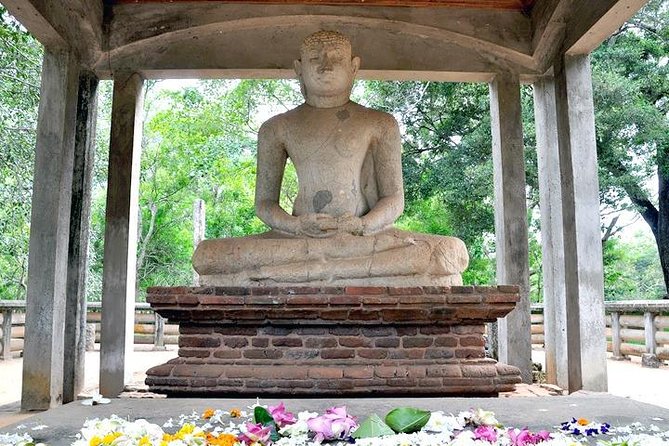 Anuradhapura Ancient City Tuk Tuk Tour - Isurumuniya Temple