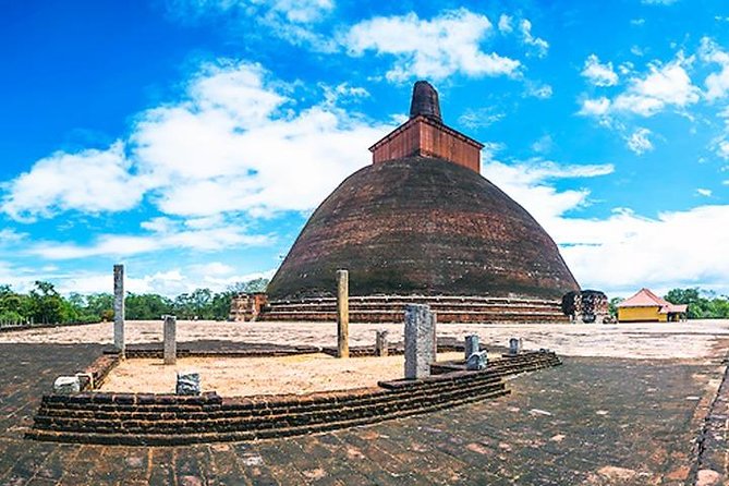 Anuradhapura Ancient City Tuk Tuk Tour - Tour Experience