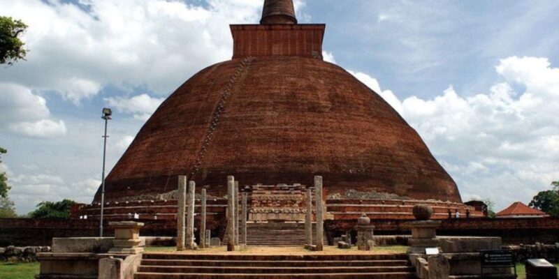 Anuradhapura Unveiled: Exclusive Private Day Tour - Key Points