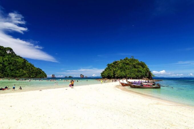 Aonang : Chicken Island, Poda Island, Thale Waek, Railay Bay - Suitability and Mobility Considerations