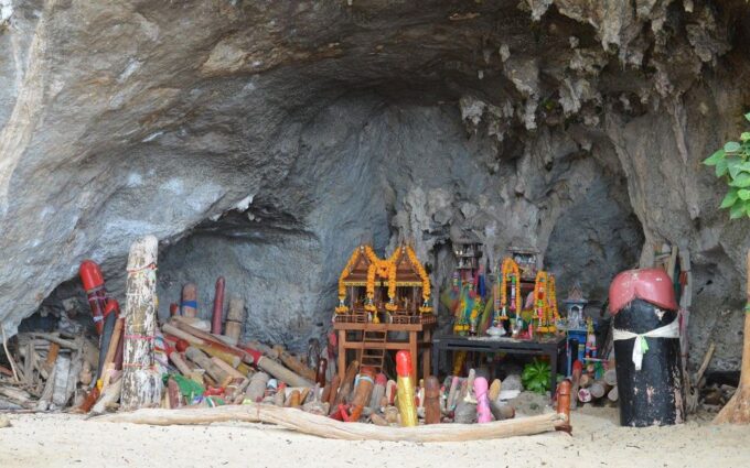 Aonang : Chicken Island, Poda Island, Thale Waek, Railay Bay - Tour Confirmation and Updates