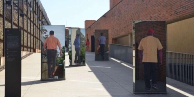 Apartheid Museum Tour - Visiting the Apartheid Museum