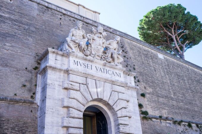Aperitif and the Vatican Museums With Skip the Line Ticket - Enhancing the Museum Experience