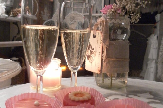 Aperitif Dinner in a Bohemian Caravan - Booking and Cancellation Policy
