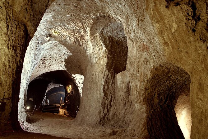 Aperitif in Front of the Duomo and Orvieto Underground Caves Tour - Included Culinary Experience
