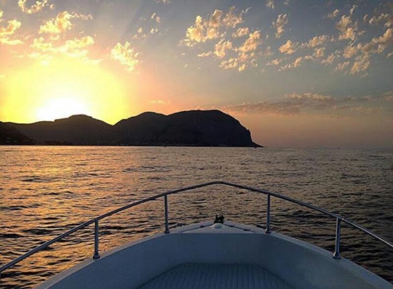 Aperitif on a Boat at Sunset at the Grotta Della Regina - Key Points