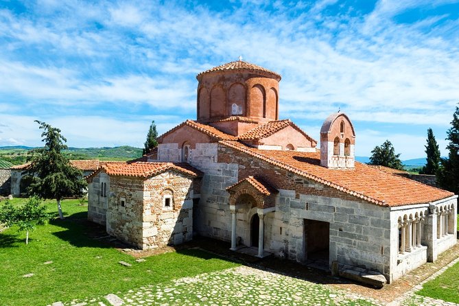 Apollonia and Berat UNESCO Tour From Tirana - Exploring Berats Castle