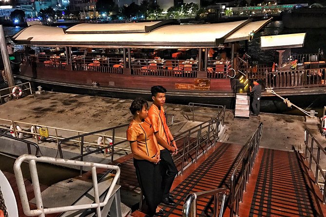 Apsara Luxury Dinner Cruise By Banyan Tree - Dining Experience Highlights