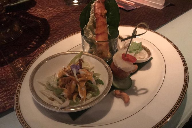 Apsara Luxury Dinner Cruise By Banyan Tree - Location and Surroundings