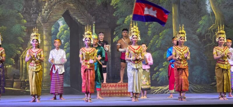 Apsara Performance Including Buffet Dinner & Hotel Pick up - Dining Experience