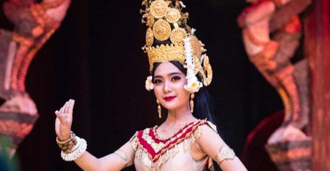 Apsara Theater Performance Include Dinner & Hotel Pick up - Intricate Hand Movements