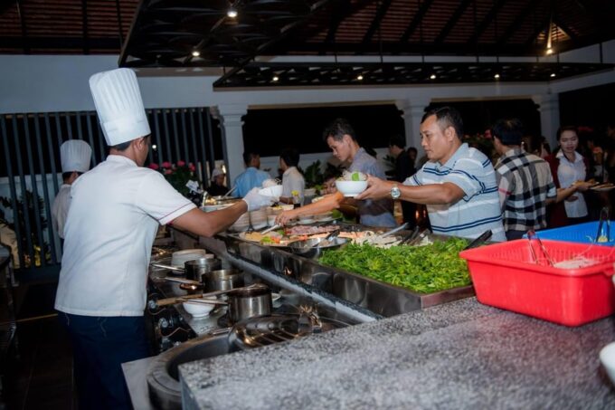 Apsara Traditional Dances & Local Buffet With Tuk-Tuk Ride - Cancellation and Payment Options