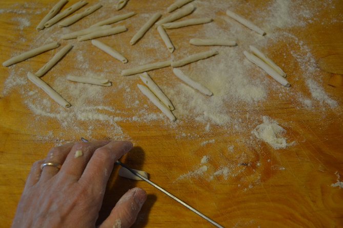 Apulian Cooking Class, Fresh Pasta and Focaccia or Tiramisu - Participant Experiences and Feedback
