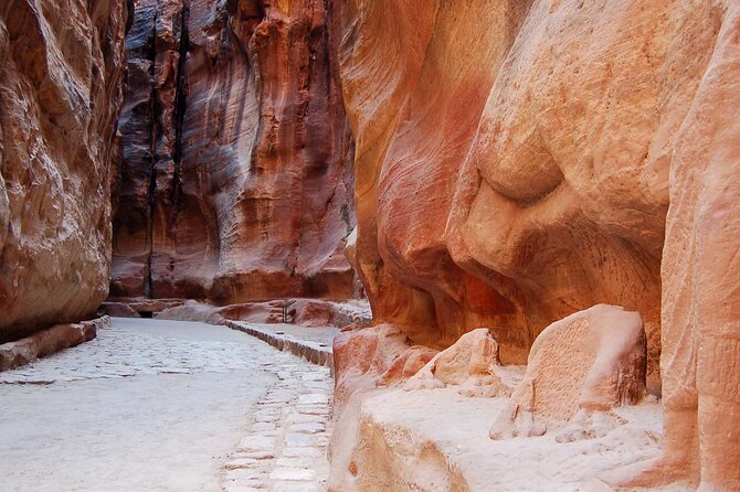 Aqaba Shore Excursion: Private Petra Sightseeing Tour With Lunch - Learning About the Nabataeans