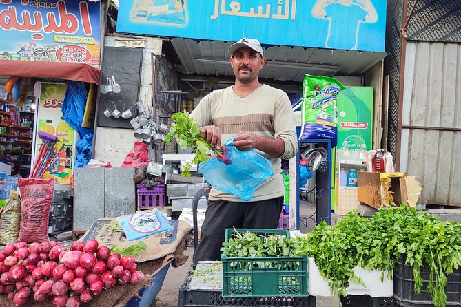 Aqaba Walking Tour : History ,Culture & Food - Savoring the Kenafeh Dessert