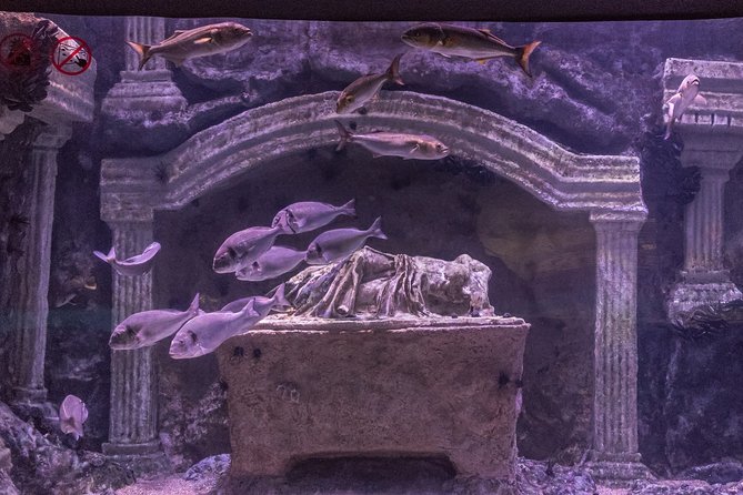 Aquarium & Face2face Wax Museum From Kemer - Souvenir Photos