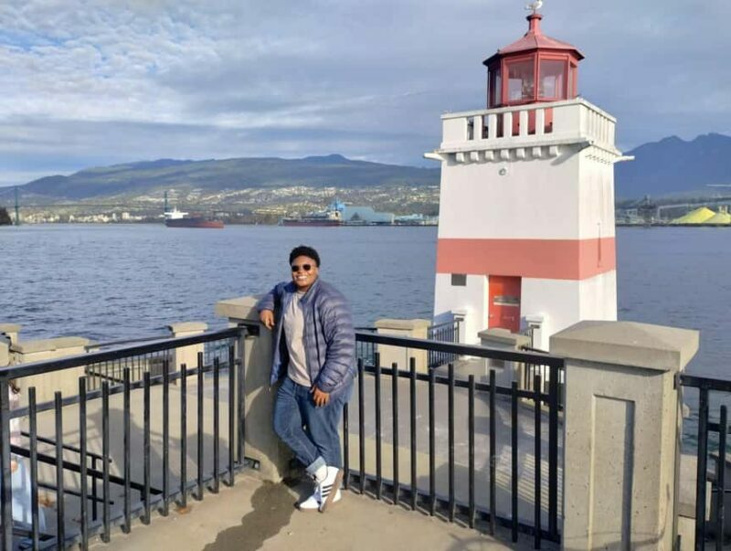 Aquarium & StanleyPark+20 Gem Spots+City/Vip Car+Small Group - FAQ