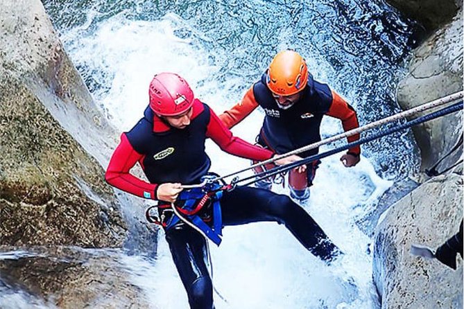 Aquatic Canyoning Near Benidorm. Estret De Les Penyes Bollulla - Participant Requirements
