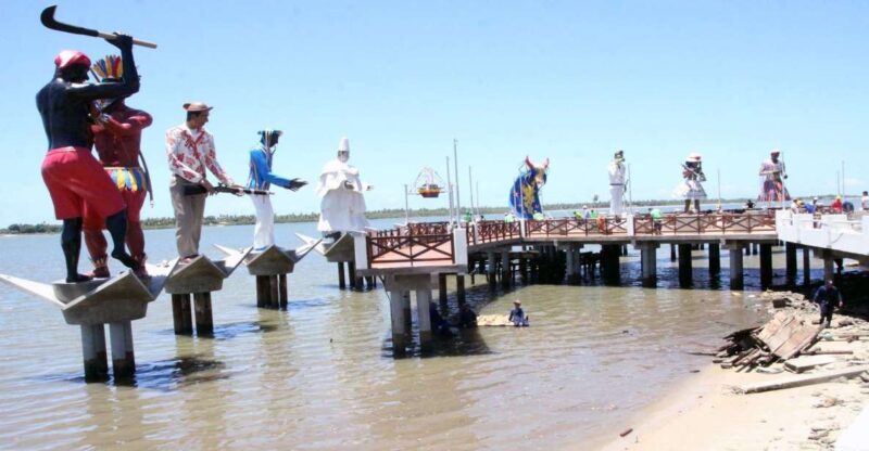 Aracaju: Guided Cultural City Tour With Pickup and Markets - Exploring Municipal Markets