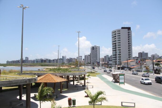 Aracaju: Guided Panoramic City Tour With Pickup With Markets - Pickup and Drop-off Service