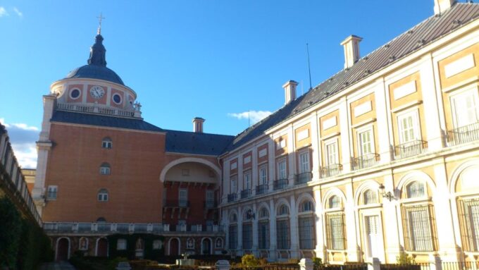 Aranjuez: Royal Palace Guided Tour - What to Bring
