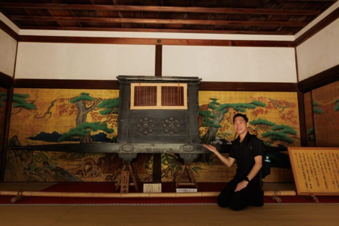 Arashiyama Hidden Gems: Walking Tour Escaping Crowds - Indulging in Local Japanese Delights