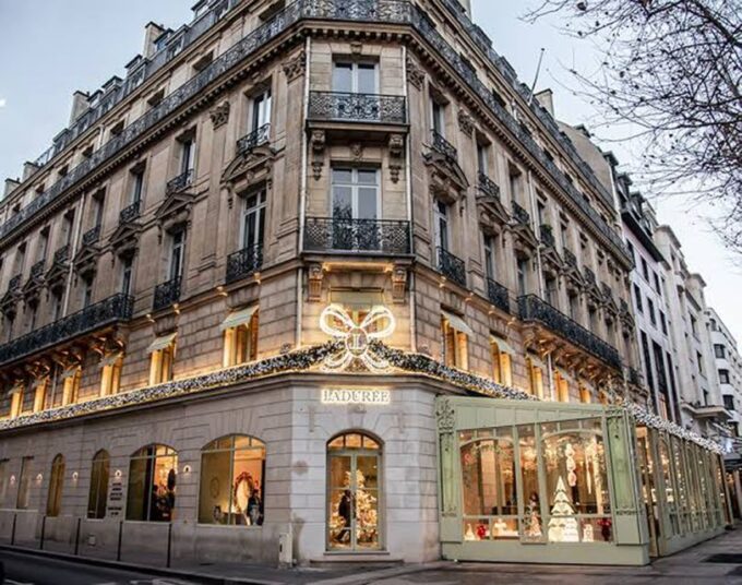 Arc De Triomphe Walking Tour:Paris Views and Macaron Tasting - Booking and Cancellation Policy