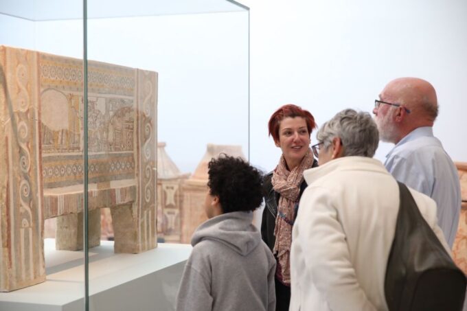Archaeological Museum of Heraklion: Guided Walking Tour - Guided Tour Experience
