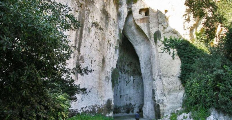 Archaeological Syracuse: Neapolis Park Private Tour - Experience and Features