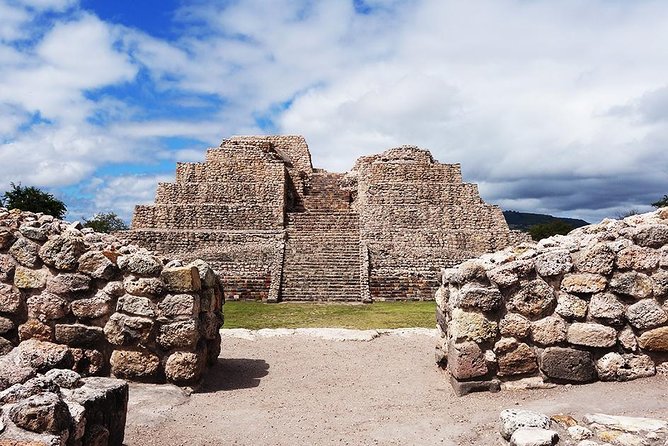 Archaeologist-Led Cañada De La Virgen Pyramid Tour - Tour Accessibility and Recommendations