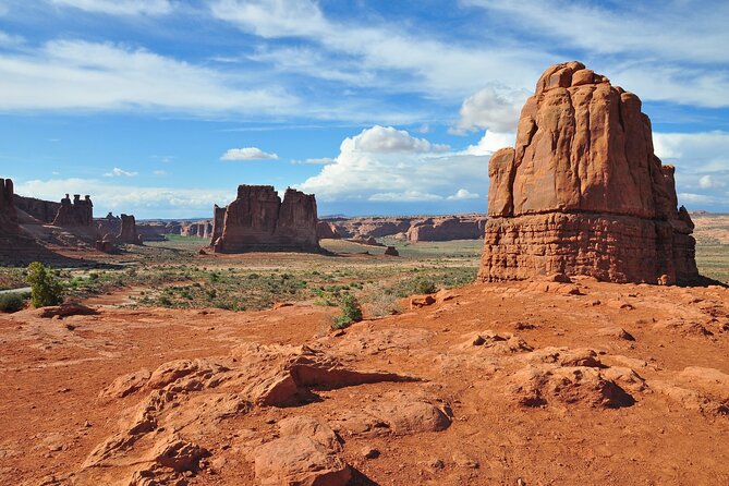 Arches and Canyonlands National Parks Self-Driving Bundle Tour - Value and Convenience