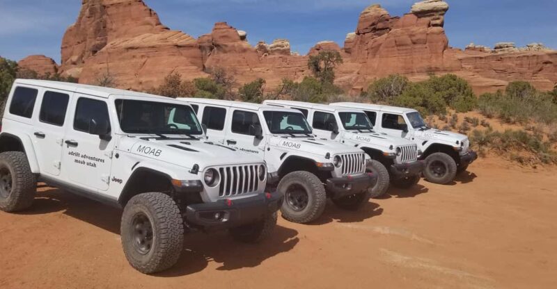 Arches & Canyonlands National Parks – 4×4 Full Day - Exploring Canyonlands National Park