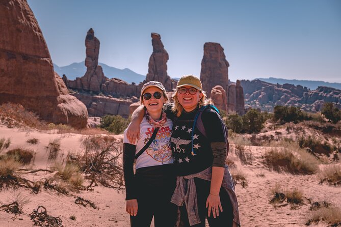 Arches Full Day Small Group Tour - Inclusions