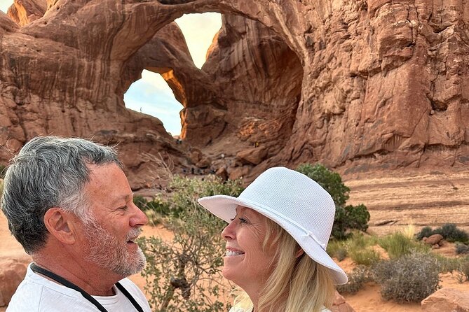 Arches National Park Scenic Tours From Moab - Scenic Van Tour Experience
