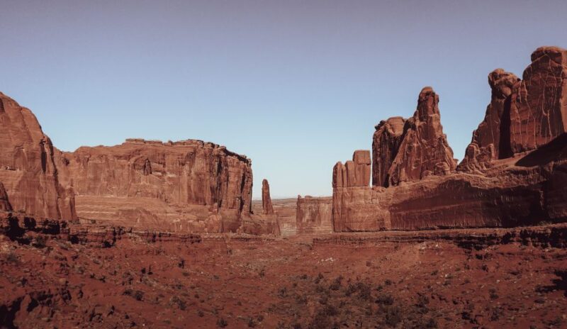 Arches National Park: Sunset Pavement Van Tour - Inclusions