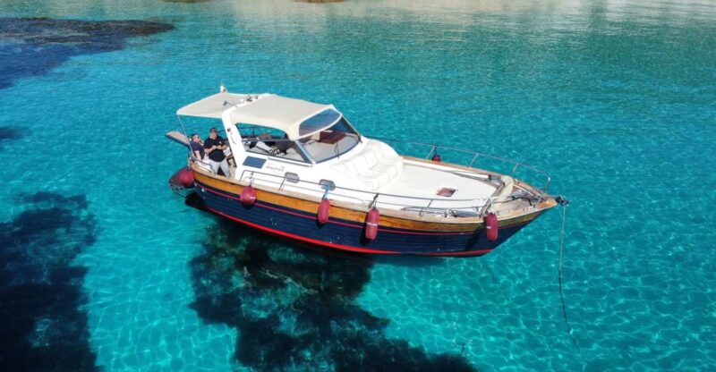 Archipelago of La Maddalena: Tour in Motorboat - Boat Specifications