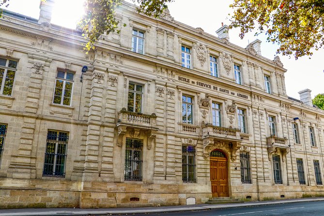 Architectural Bordeaux: Private Tour With a Local Expert - Customizing the Architectural Bordeaux Tour