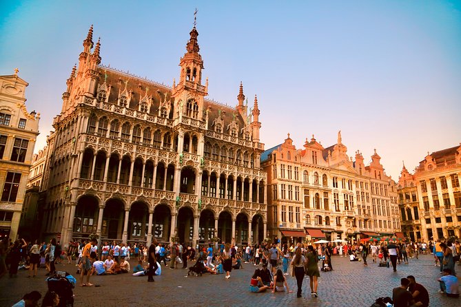 Architecture Tour of Brussels - Notre Dame Du Sablon: Gothic Splendor